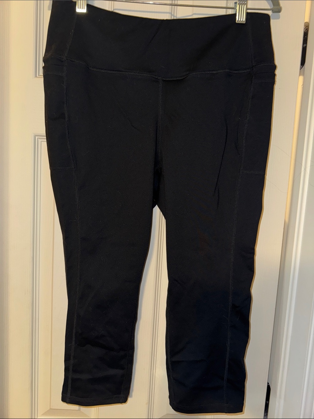 Women’s Black Active Capri Leggings